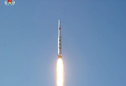 Чиновники минобороны РК, США и Японии провели онлайн-заседание по запуску КНДР спутника - ảnh 1